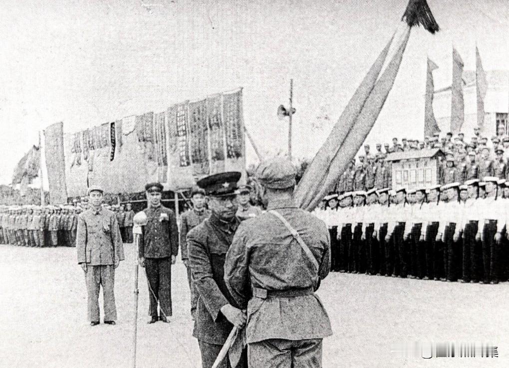 1953年9月1日， 中国人民解放军军事工程学院（哈军工）正式成立暨第一期开学典