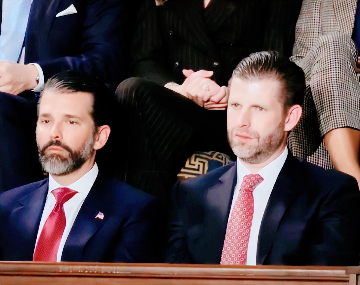 最近有件事闹得轰轰烈烈，特朗普的两个儿子，小唐纳德和埃里克趁着中东战火没停、美军