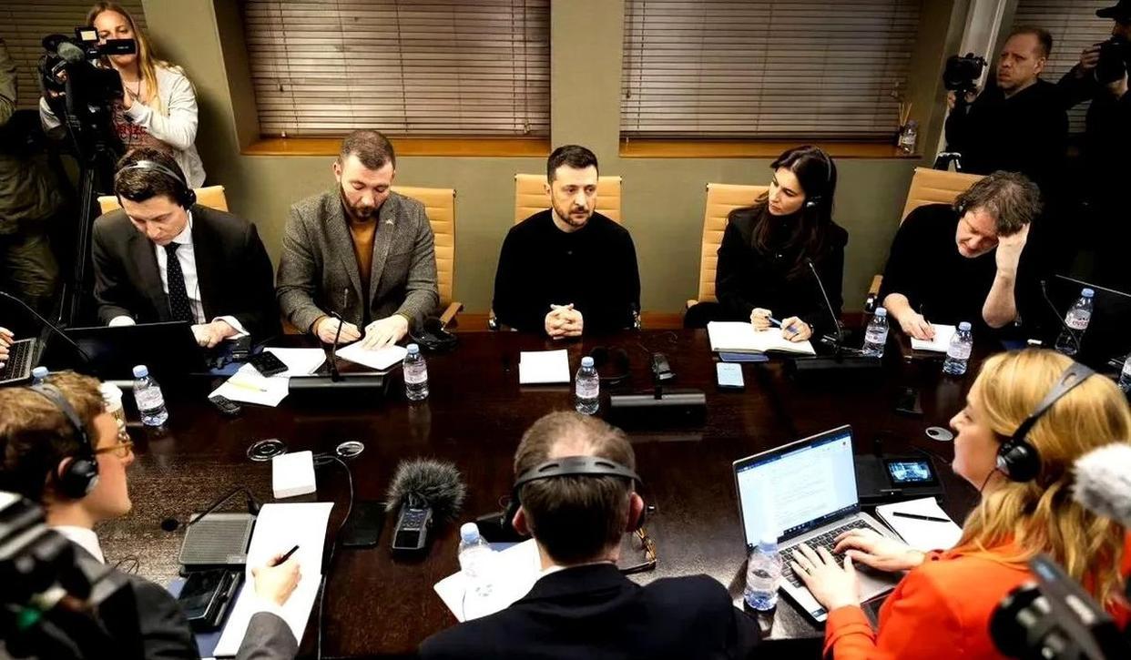 最危险信号出现：泽连斯基难过的，不只是美俄关系。
 
据俄媒2月18日报道，泽连