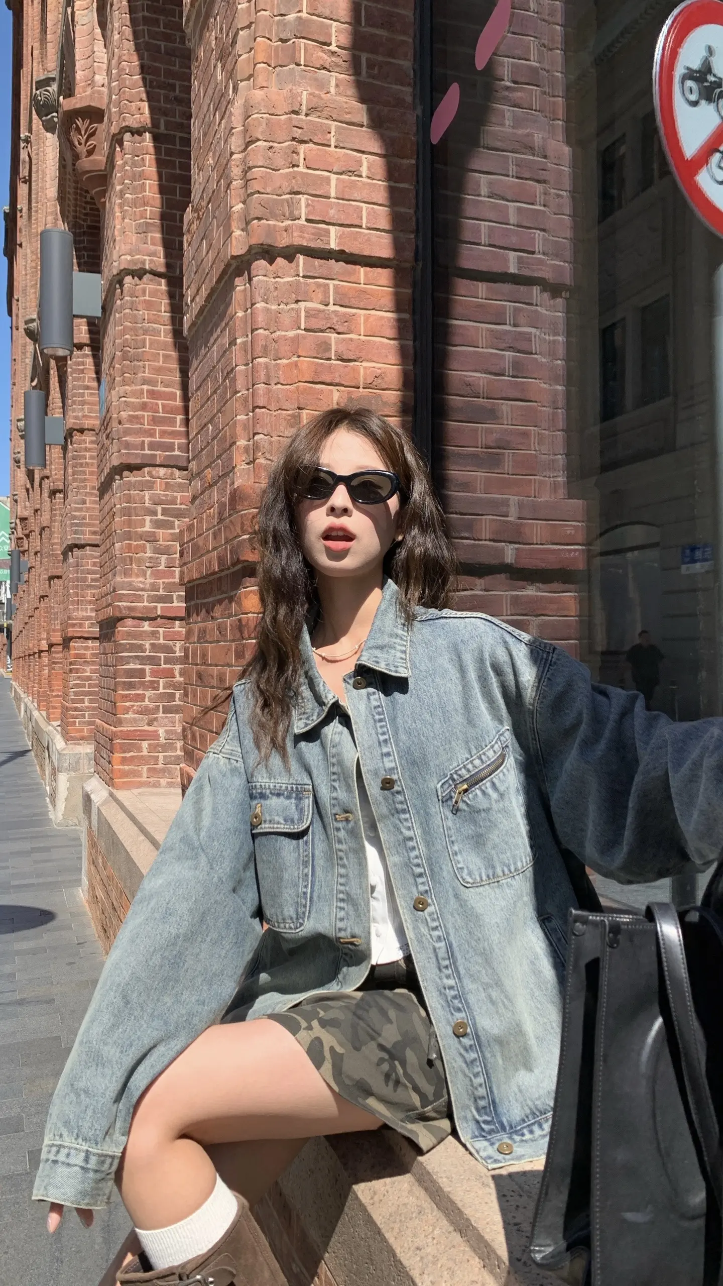 是甜妹 但喜欢玩反差。