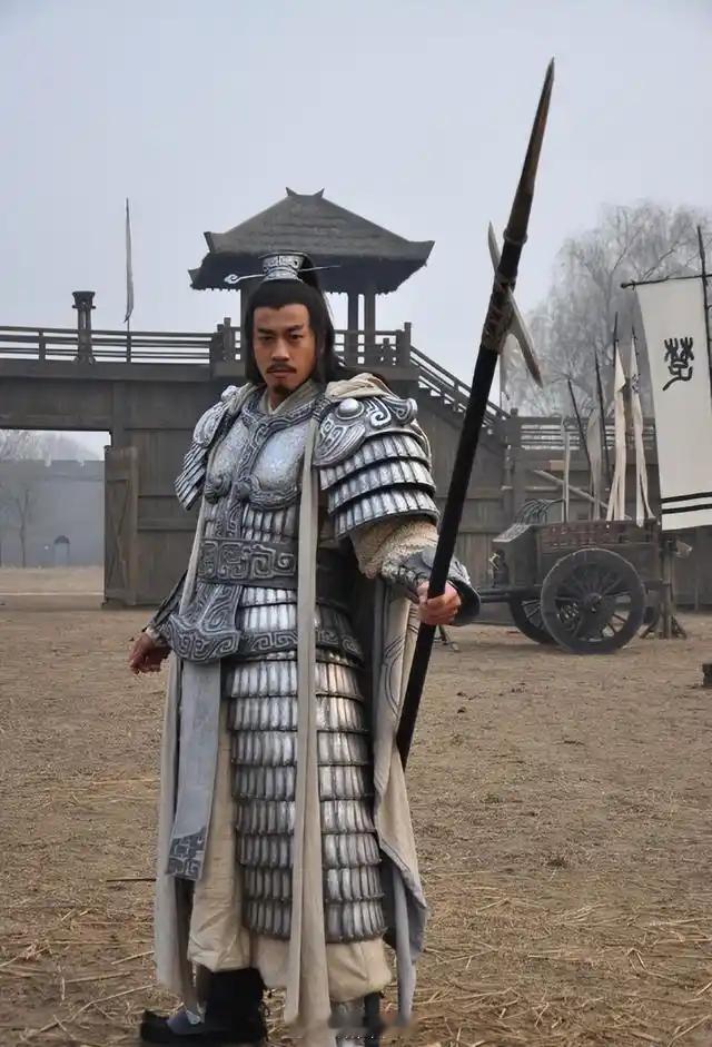 曾在《楚汉传奇》饰演西楚霸王项羽的何润东，应宿迁之邀归来。4月18日他将身着复刻