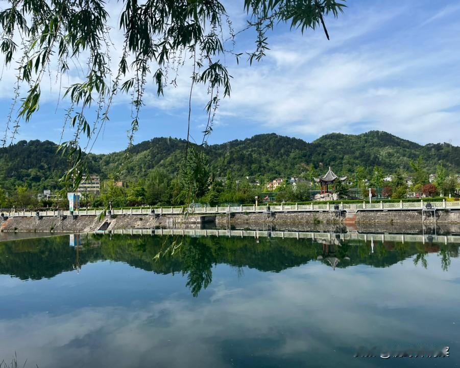 令人可怕的畸形婚姻，先抄家，再成家。
      目前，个别贪婪的女性及家庭，将