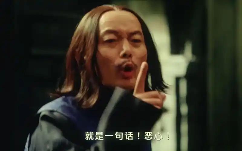 时尚juan天天舔白人，白人牌子抄袭中国的一个屁都不敢放，结果白人眼里就他们就这