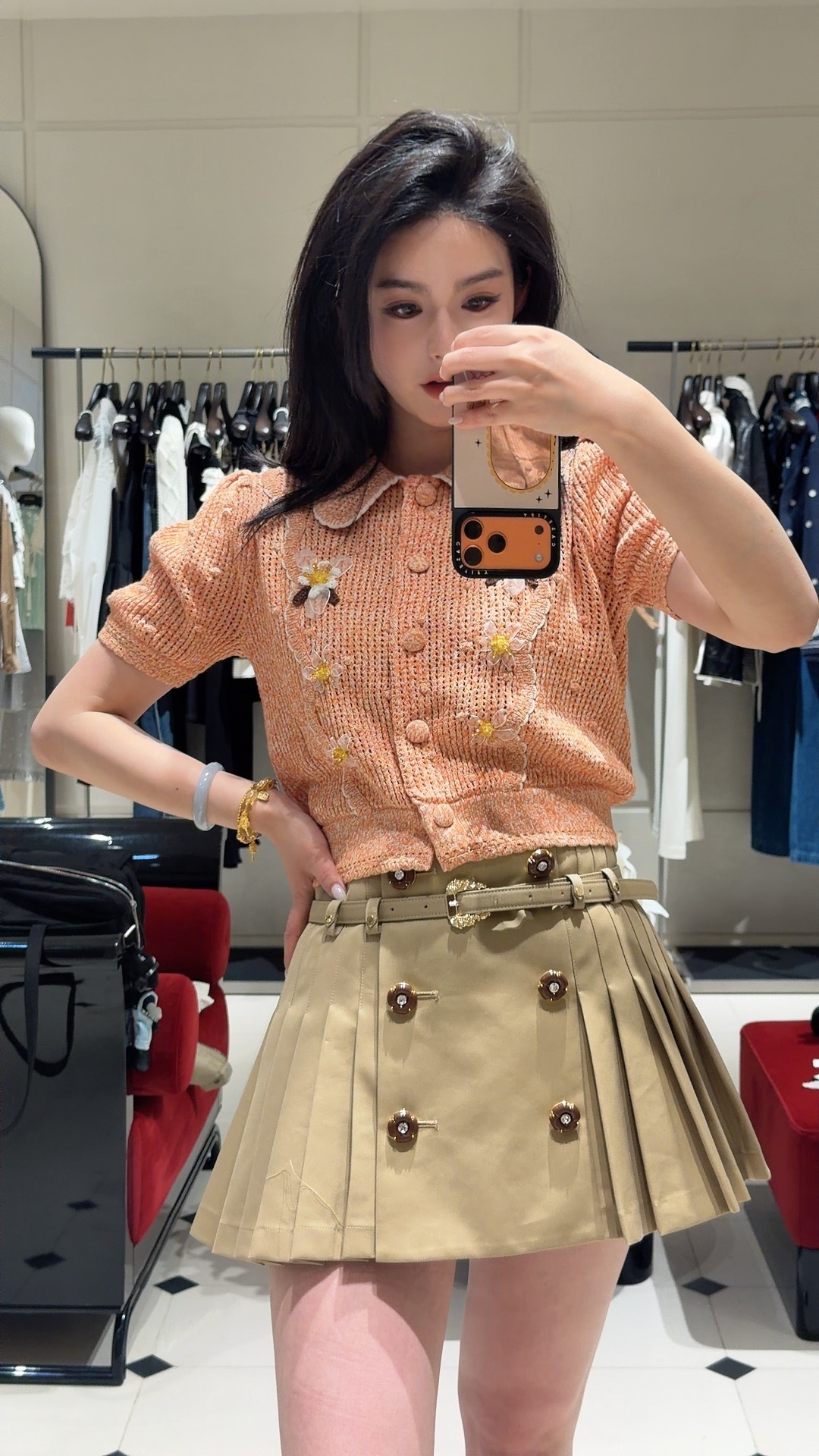 全新QQ3，适合哪套穿搭呢？你们来帮我选好吗！！！ 成都