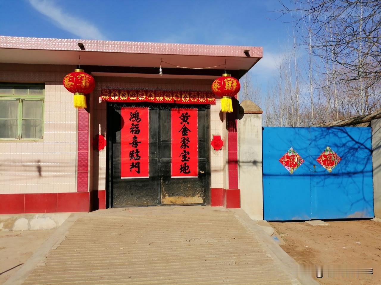 大家有没有发现，今年过年有一个特别大的变化，发信息拜年突然就消失了，不管是群发，