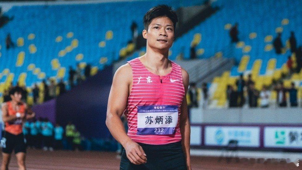 凤凰新闻【苏炳添长文宣布退役】新华社广州12月9日电男子100米亚洲纪录保持者、