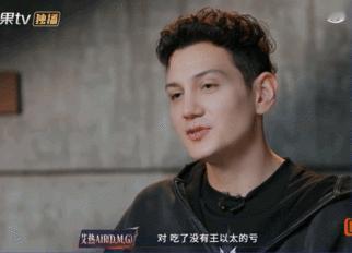 艾热吃了没有王以太的亏艾师傅这回吃大亏了，不听规则猛冲，这下知道闪火的含金量了吧