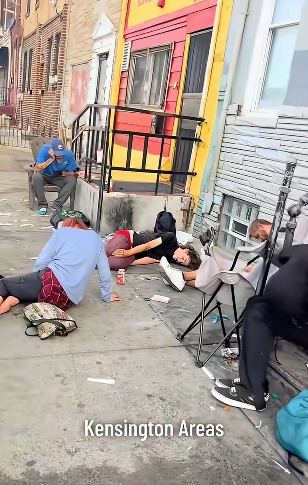 美式人权的遮羞布！美国底层连生病的权利都没有！
 
奥巴马亲口说过，美国每30秒