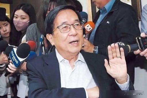 台军演习，撑不过一周，谁在导演这场戏？


8月5日这一天，台军所举办的“汉光4
