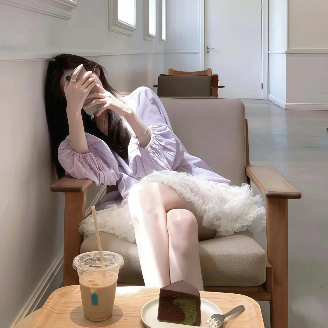 希望你下次哭 是因为家财万贯钱不知道怎么花 ​​​