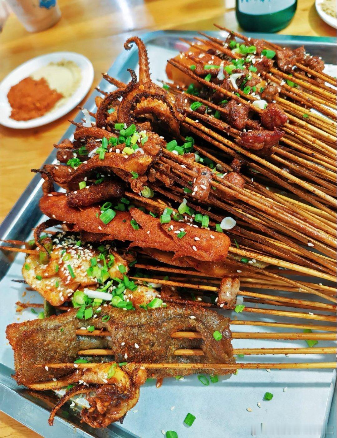 棣爸透露棣妈油炸经营情况王鹤棣妈妈的油炸店要转让啦～也不是个人所有的所以不想经营