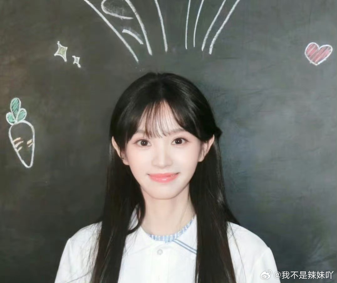 学校捞人捞到了田曦薇天才女友全网玩梗学校捞人，谁羡慕能遇见林知夏的人。田曦薇的神