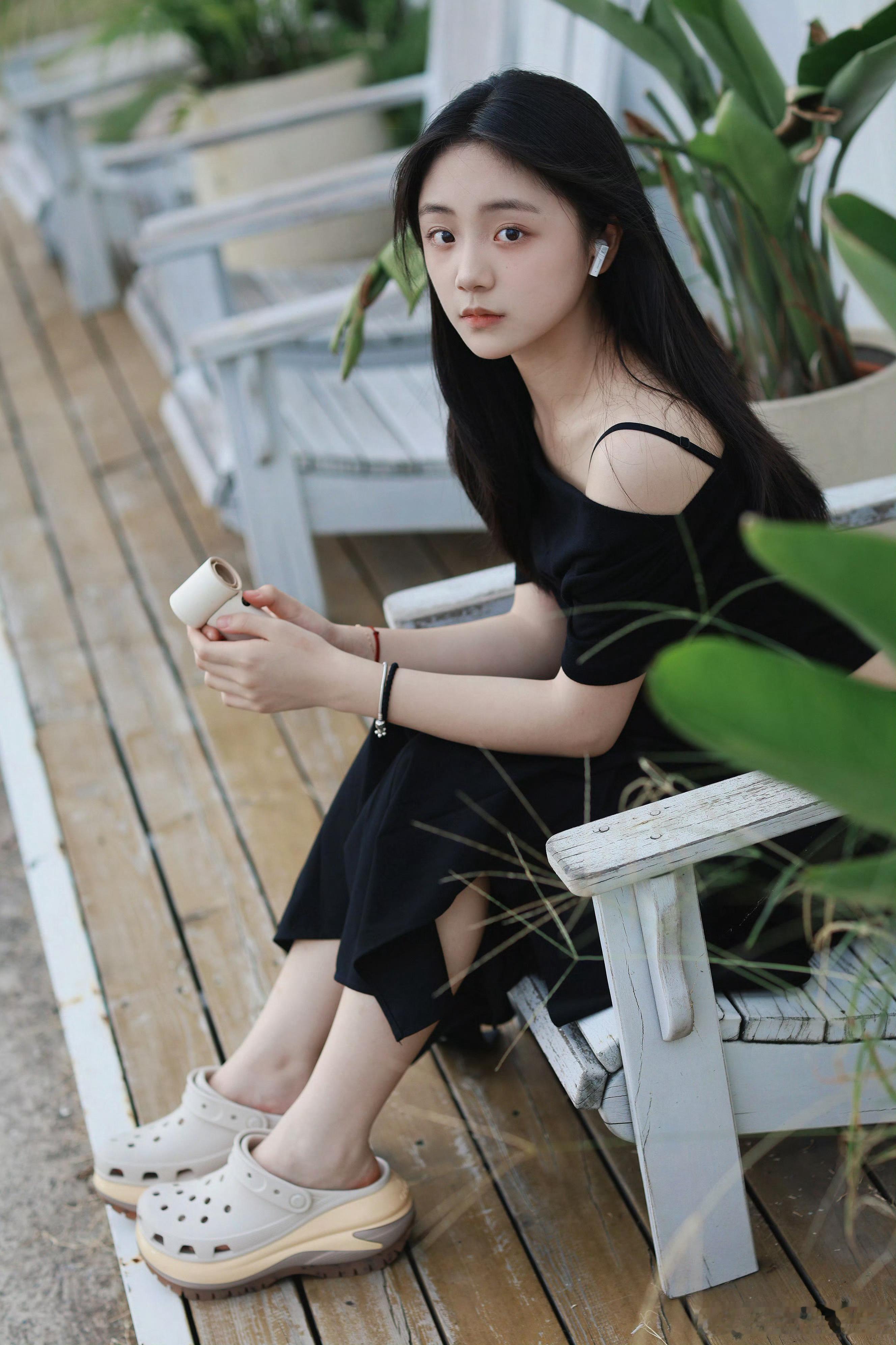 冯雪雅🖤🍃 ​​​
