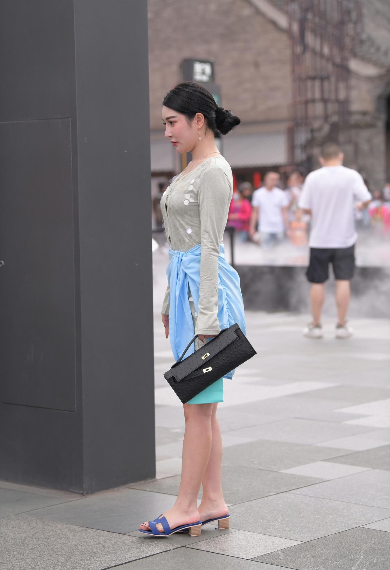 “偷拍”女神级美女