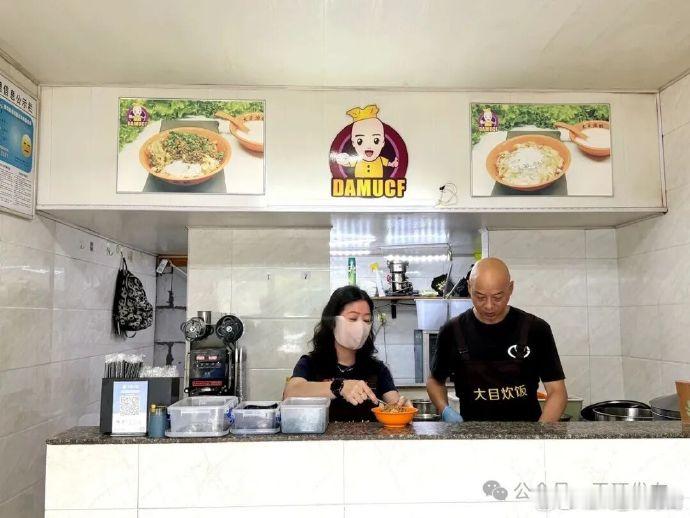 玉环凌晨灶台暖胃白天海浪护人 凌晨四点灶台上升腾的热气，和上午九点海面上巡逻的背
