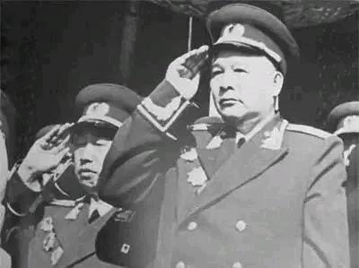 徐海东没有参加解放战争，为何被授予大将军衔？毛主席：对中国革命有大功的人

19