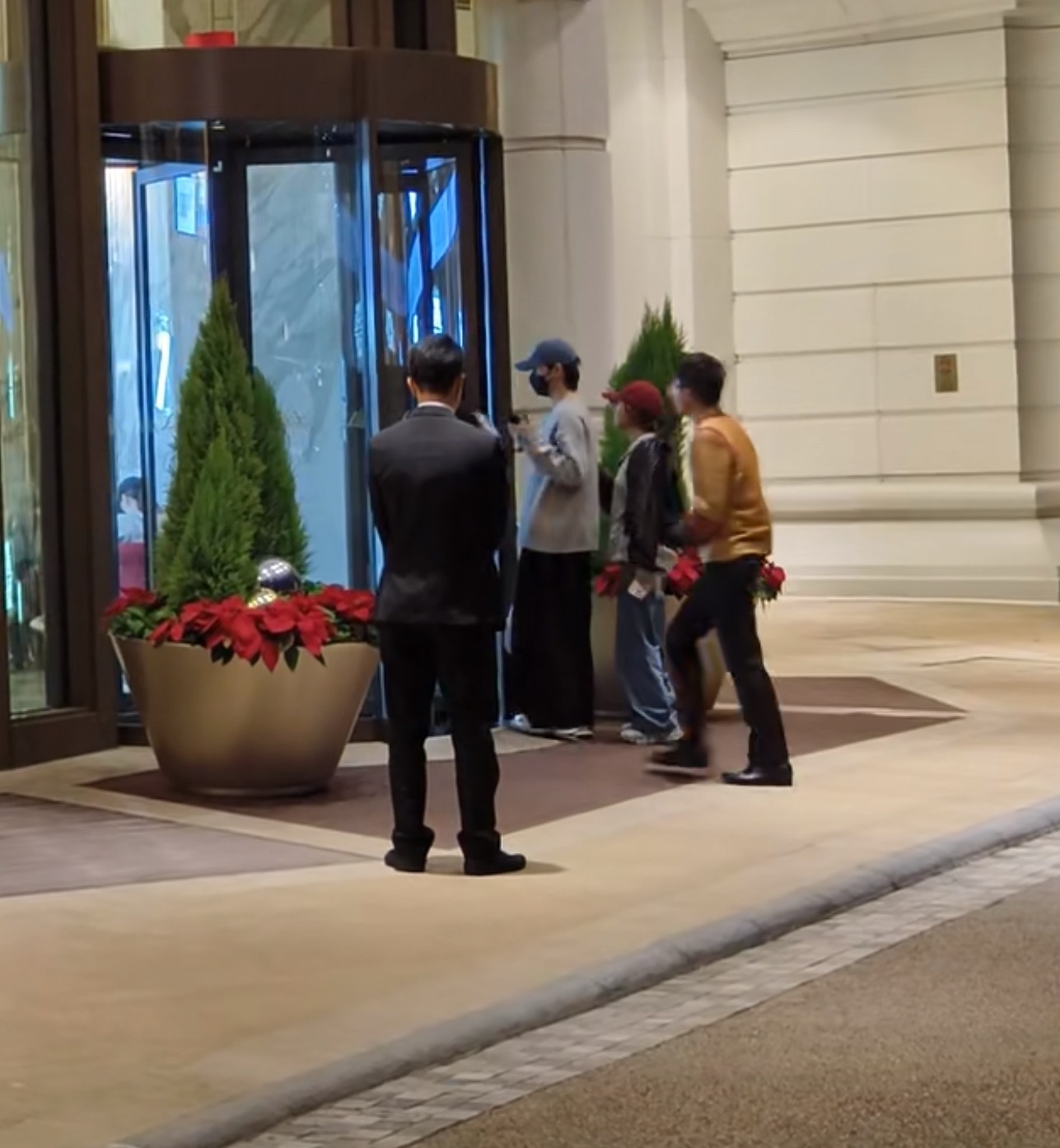 懒得加班女士团队工作进行时（昊然姐会不会是黄色🤤 