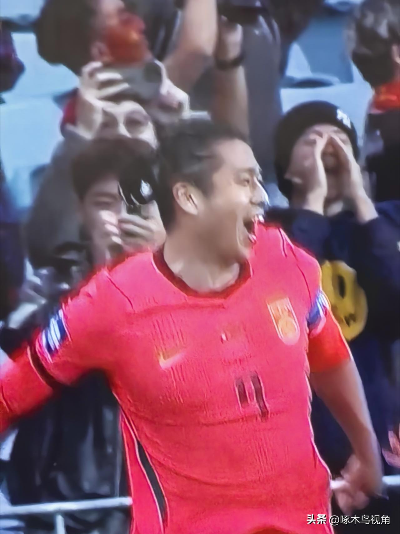 中国足球崛起不会事先发公告，只有你自己去观察，去体会。
昨天晚上中国足球新一期国