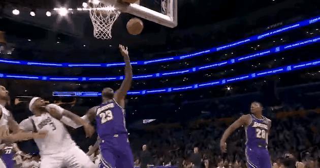 有仇就要报，有怨就要发泄出来。
浓眉心里憋着大火，看到老詹就特别来劲，大帽老詹，