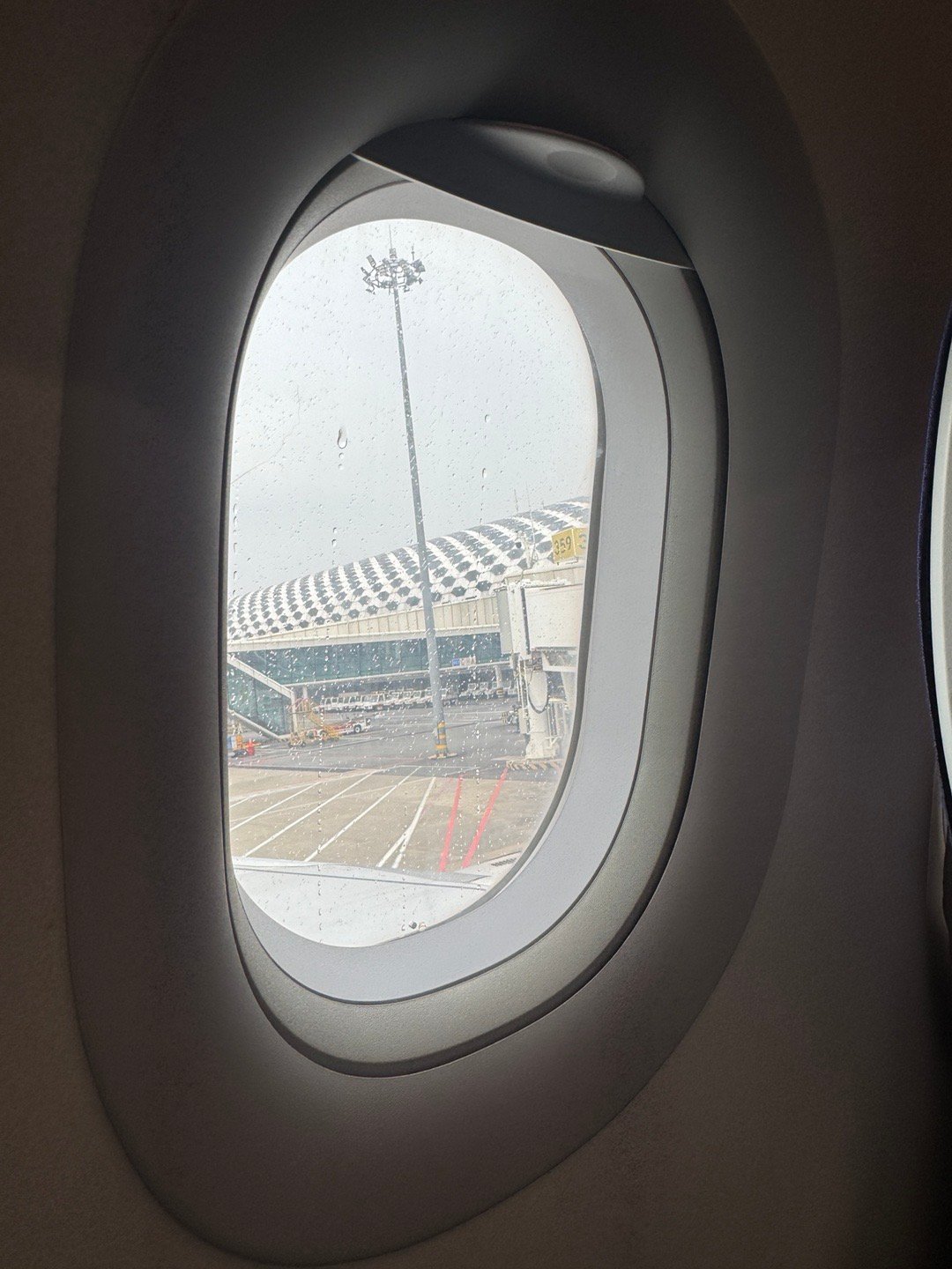 深圳下雨了准备飞北京咯 