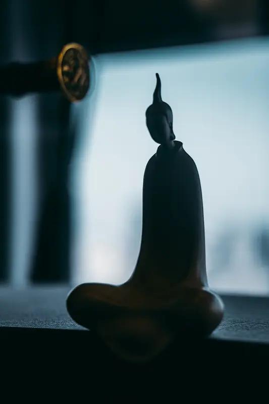 人到中年，最怕的就是突然开悟了，知道自己想要什么，而机会就在眼前。这时倒反天罡，