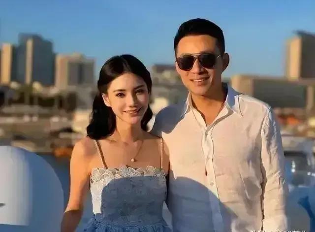 好奇汪小菲和马筱梅咋认识的。

他们老汪家千挑万选选了个咯咯哒当老婆啊?

想想