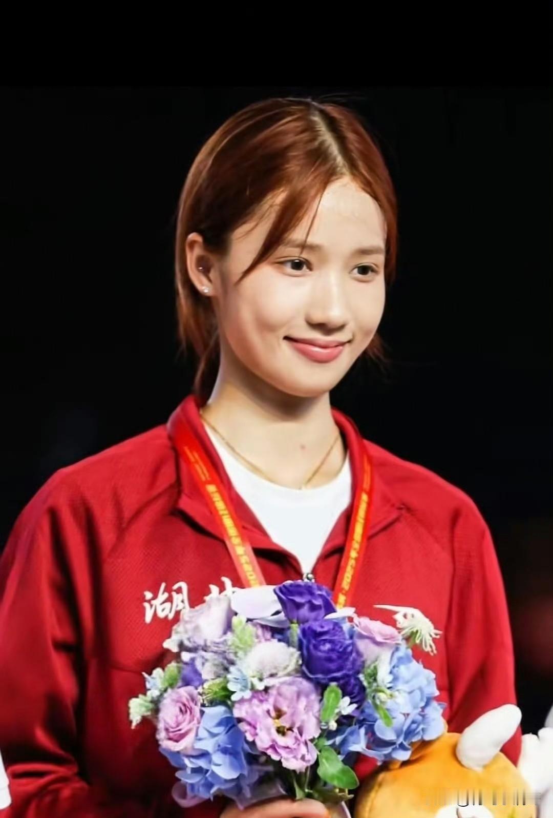 这项运动你以后不会忘了！！！全运会三大美女跳高，你更喜欢谁！

邵雨琪，一个你从