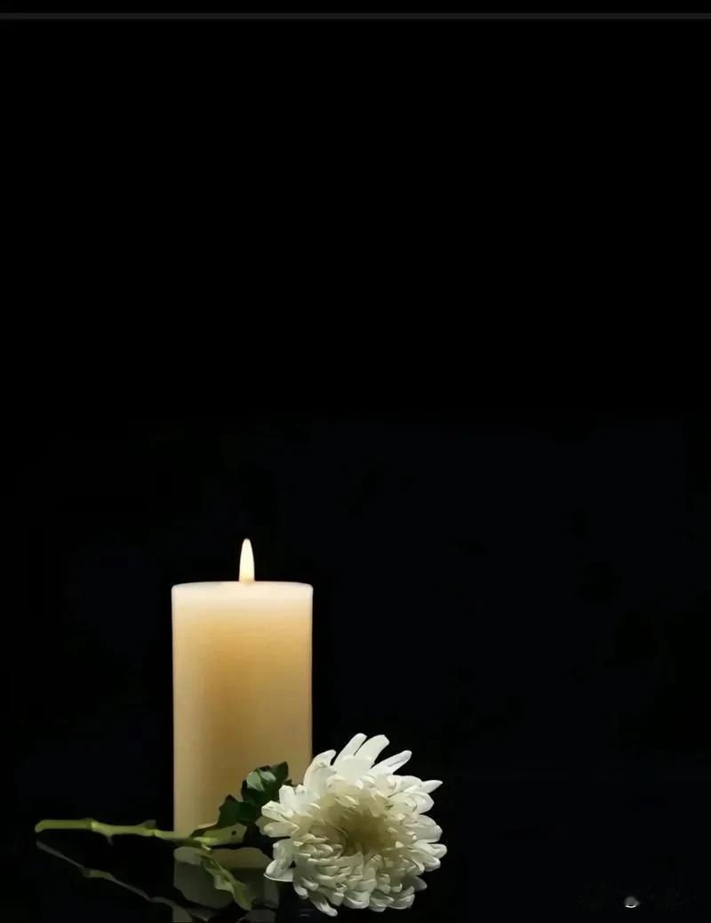 医者难自医，肿瘤专家倒在抗癌战场上。

黄丹丹医生的离世，在这个医师节显得格外沉