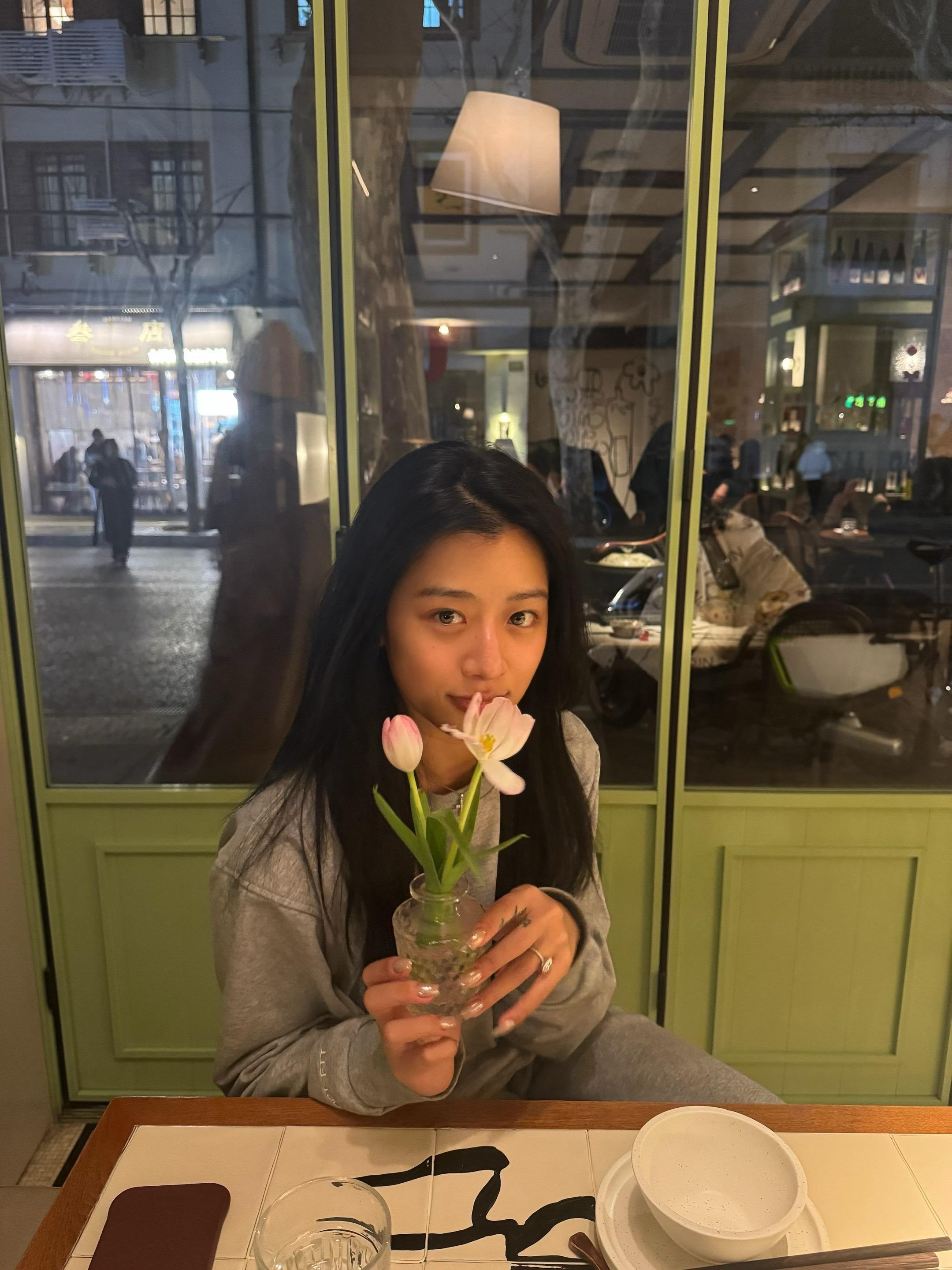 你镜头里的我总是可爱的 你也是