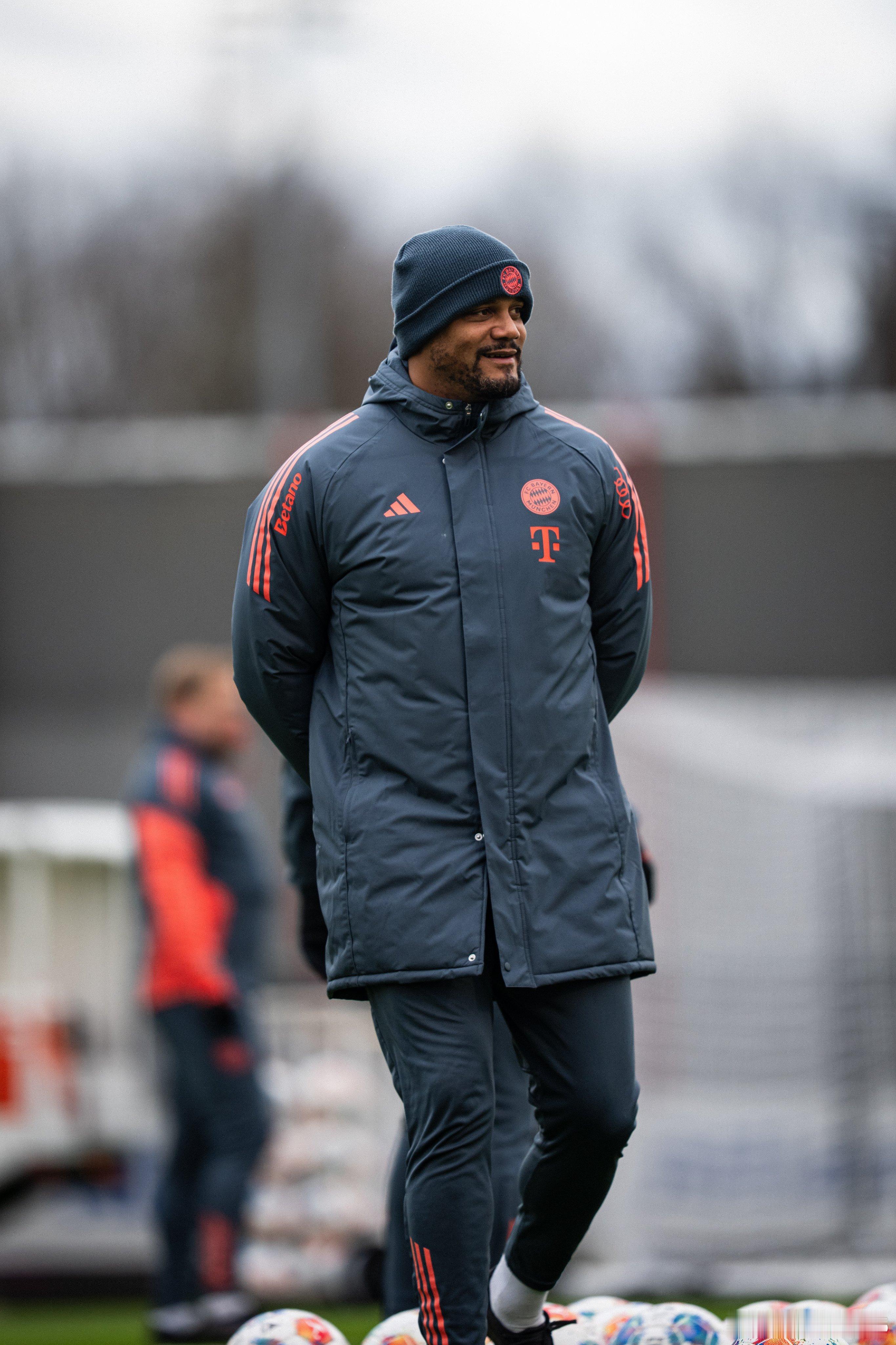 昨日訓練圖，小黑胖子換上新款未發售adidas F50戰靴🇩🇪 