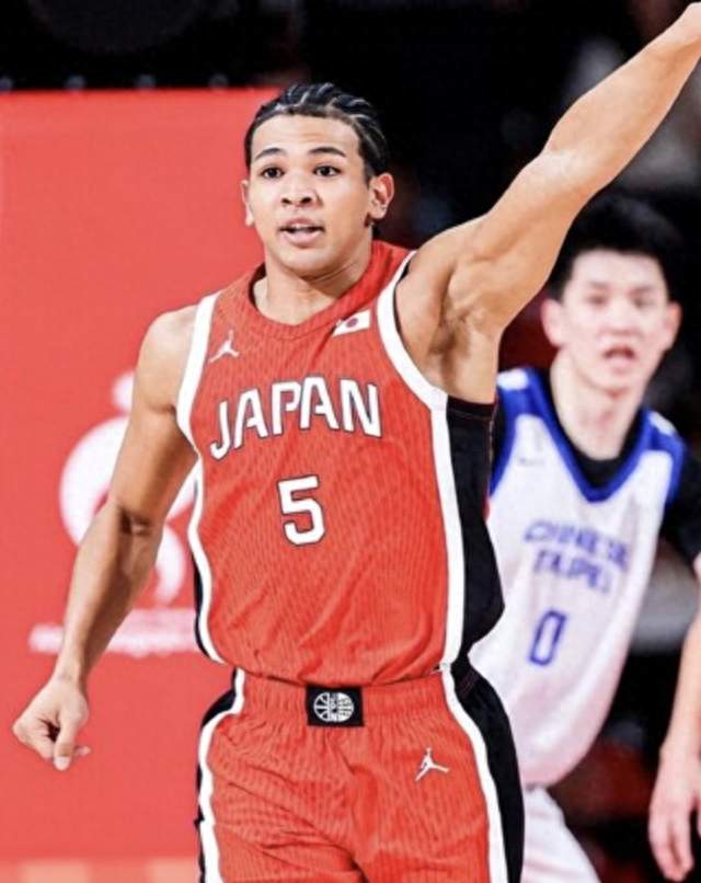 藏得真深！日本男篮：1归化+4名混血球员