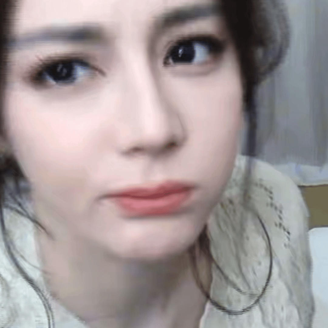 阳光，是前行的火，点亮我们前行的灯；阳光，是前行的灯，照亮我们前行的路，拥有阳光