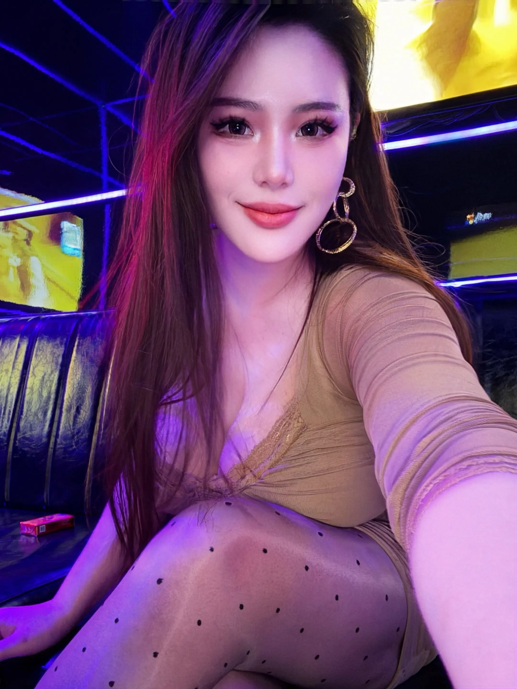 谁能莫名其妙给我转点钱啊。真的很需要不劳而获哈哈哈