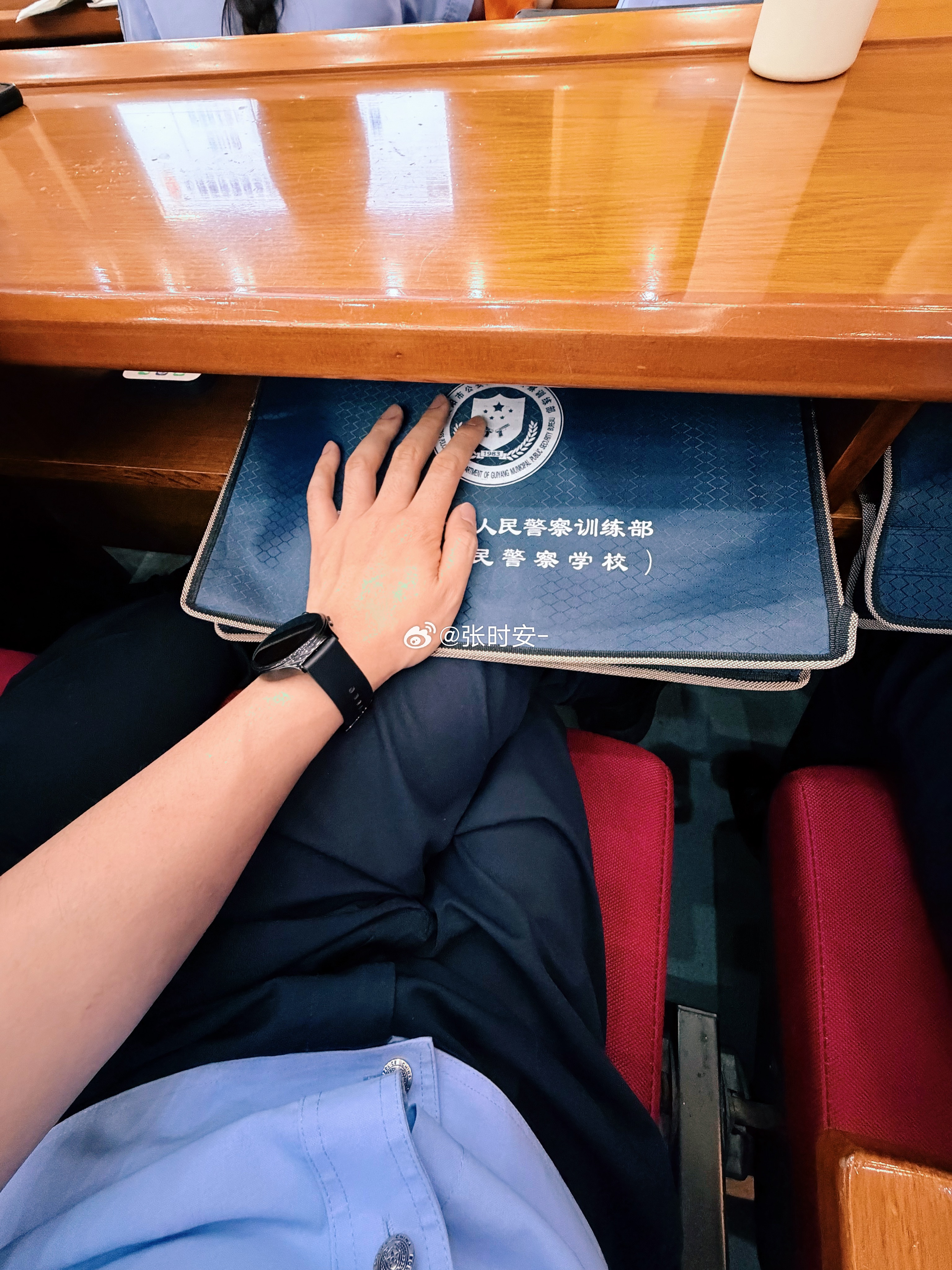 不上班的日子过的扎实快，我感觉我昨天才来报道的，结果就星期四了，好日子马上结束了