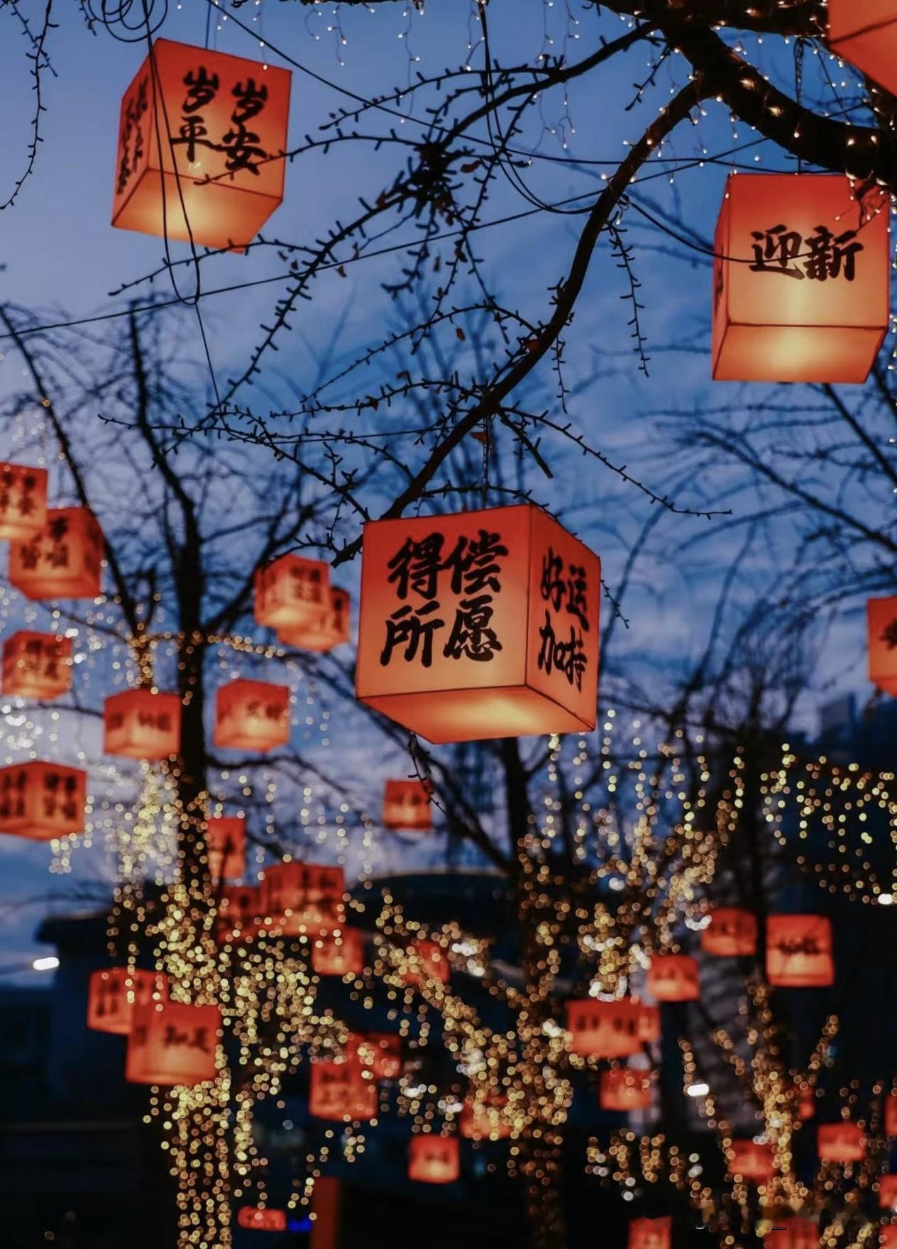 过年几个建议:

一、要陪家人唠唠嗑，不论长短，是一种陪伴。

二、要放下手机多