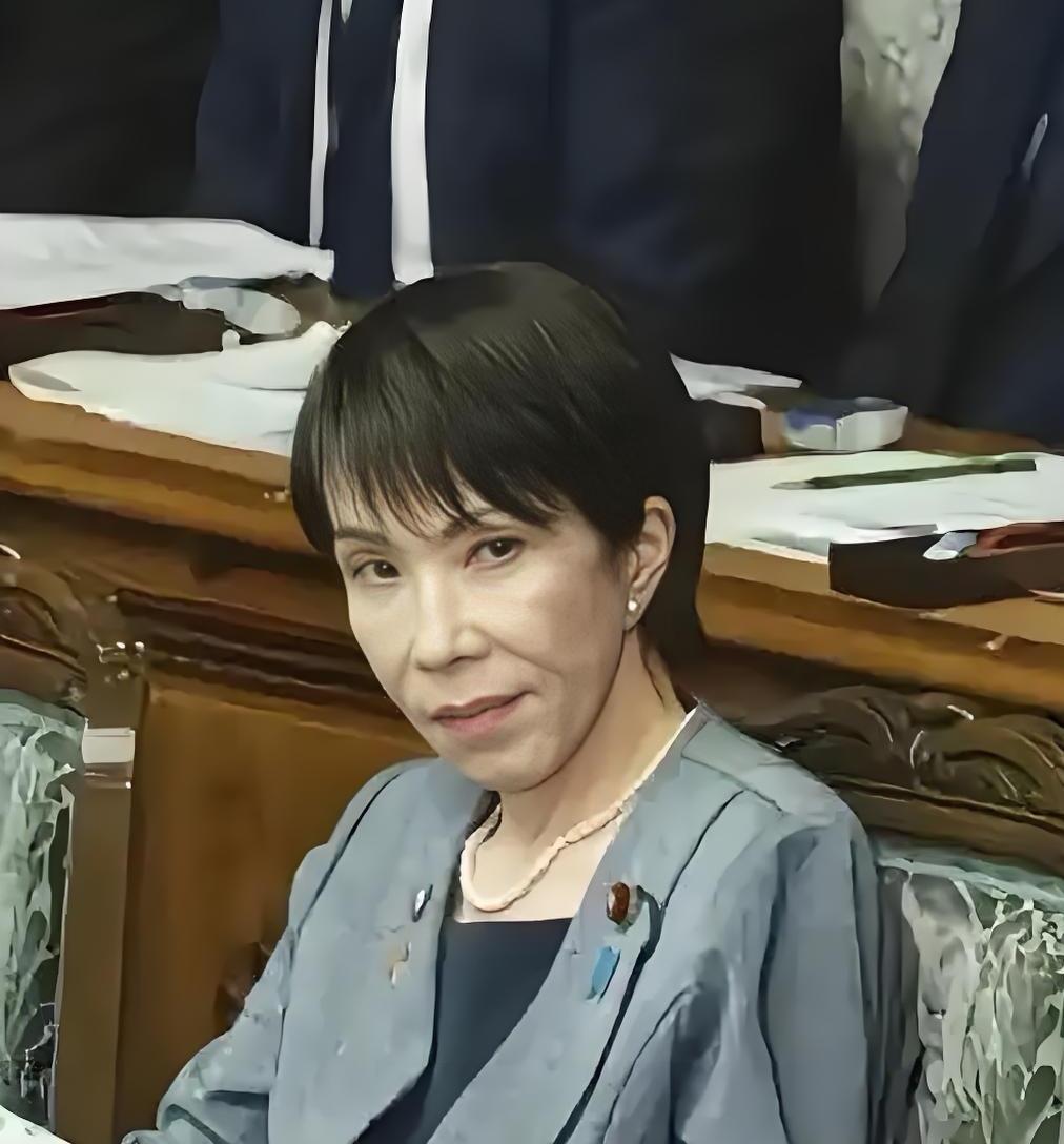 高市早苗的言论极端错误且危险。它严重践踏一个中国原则，粗暴干涉中国内政 。
 