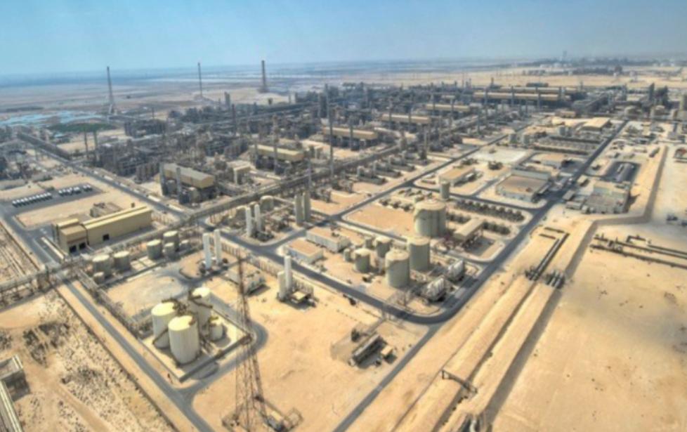 围绕卡塔尔能源设施受损这一事件，不少解读把它直接放进地缘政治博弈的框架中，认为这