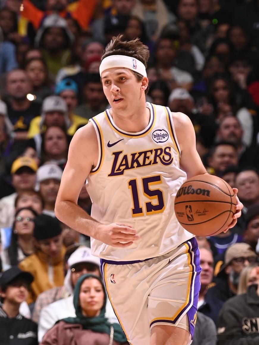 Dan Woike：联盟消息人士透露，里夫斯这次伤病与他此前遭遇的左小腿拉伤是不