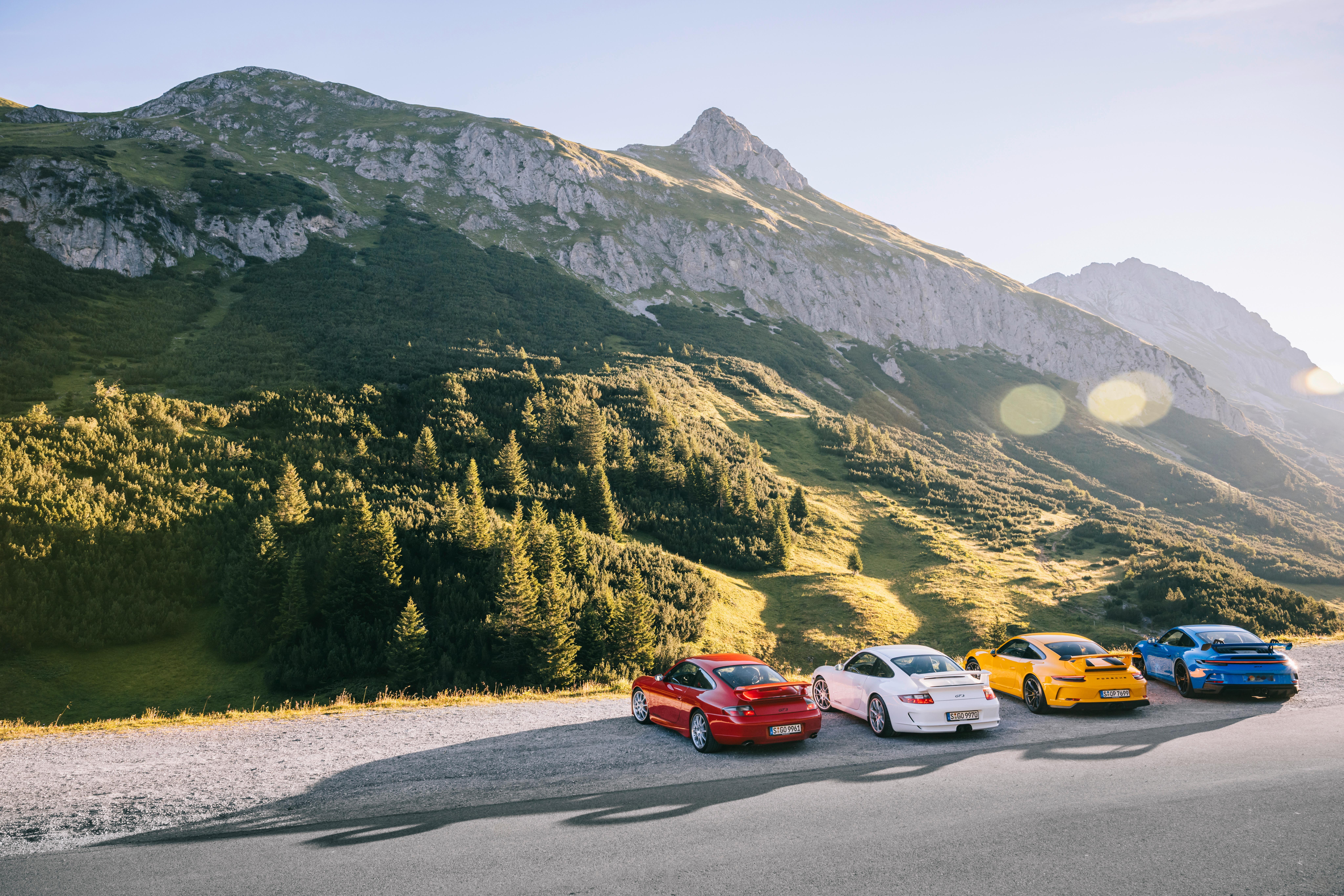 第五组：911 GT3（历代同框）19号凌晨00:30，992.2 GT3要发布