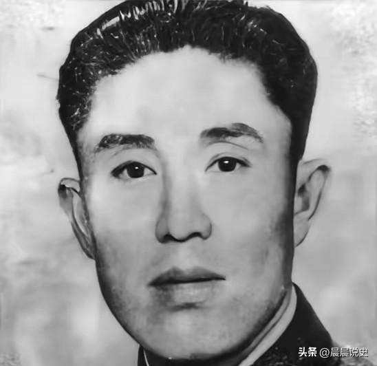 1983年，郑洞国的前妻想复婚，郑洞国的子孙都同意，但郑洞国却摇头拒绝：“她来了