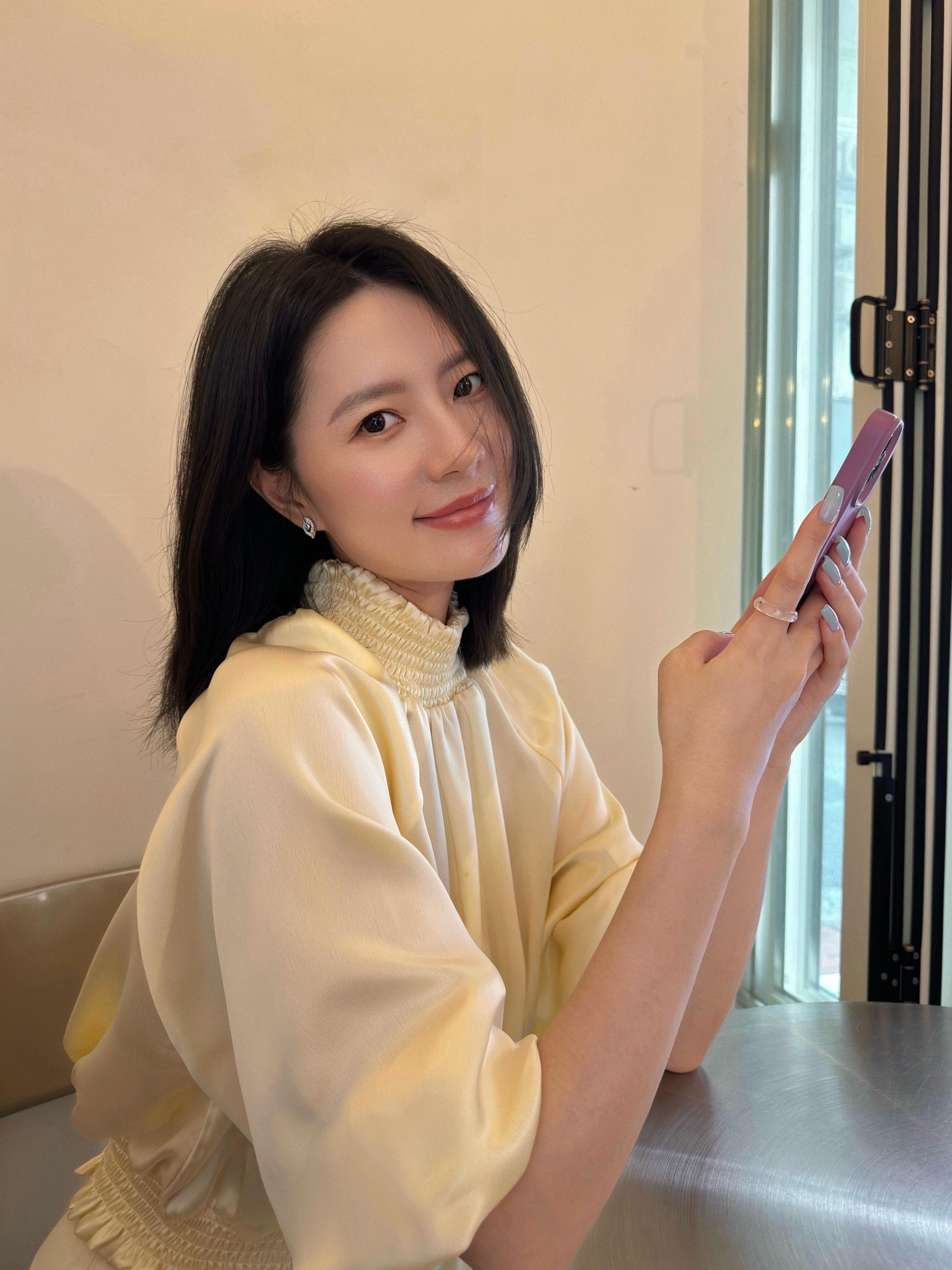 新做的美甲 Baby蓝