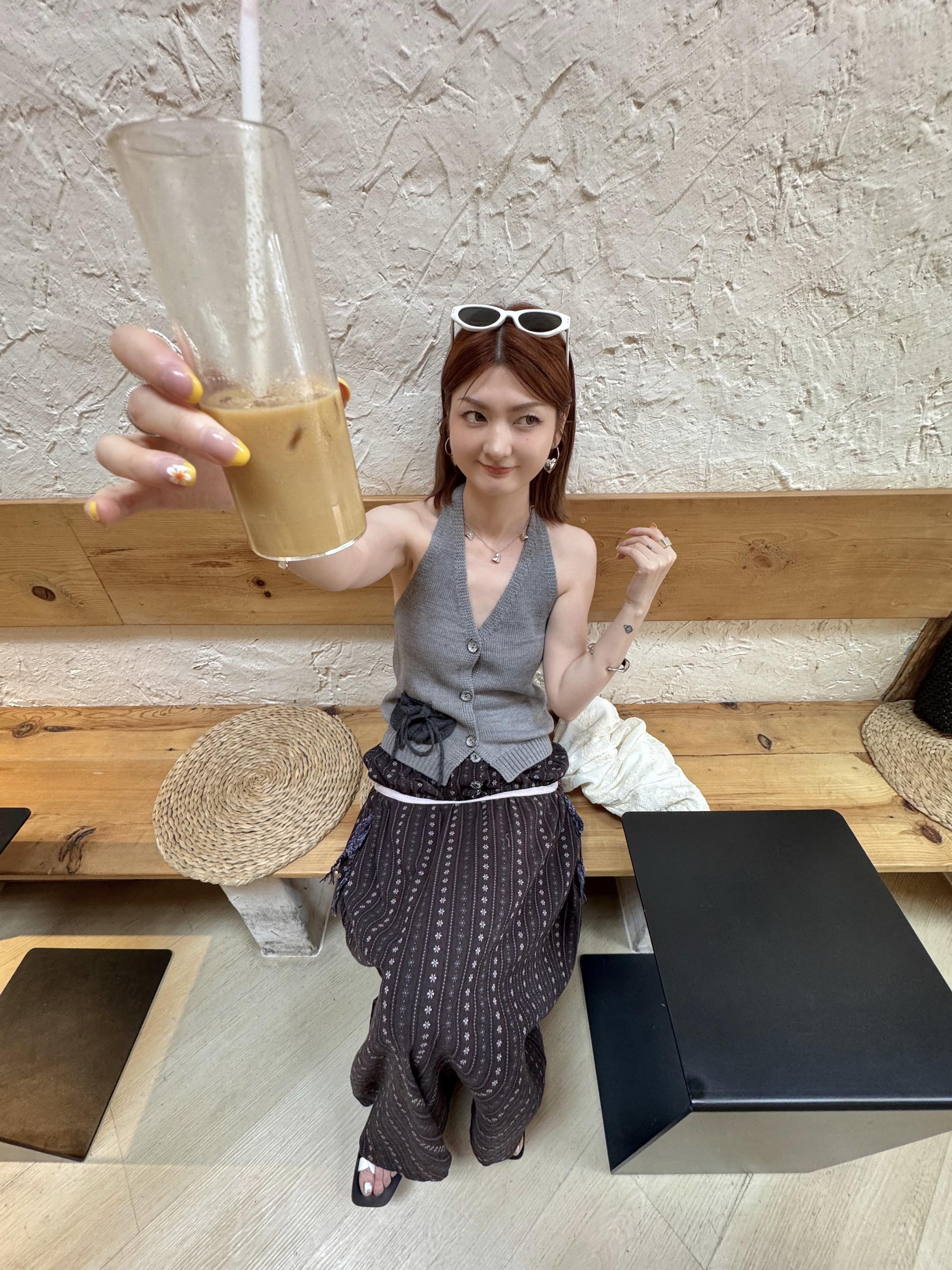 ☕️🤳。
