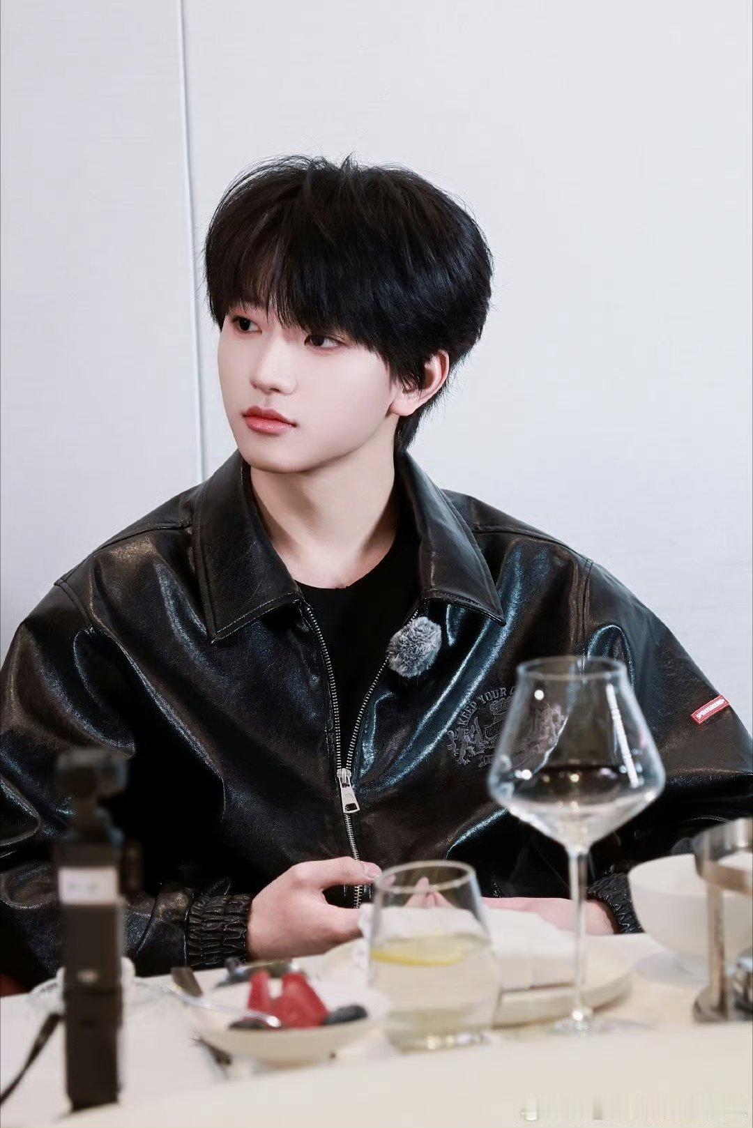 曝穆祉丞确认将进组十日终焉我将坐等萌脸大神 