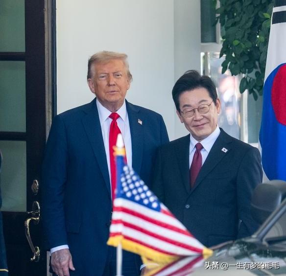 7月24日韩联社消息，美国政府紧急落地重磅贸易政策，依据贸易法301条款，对全球