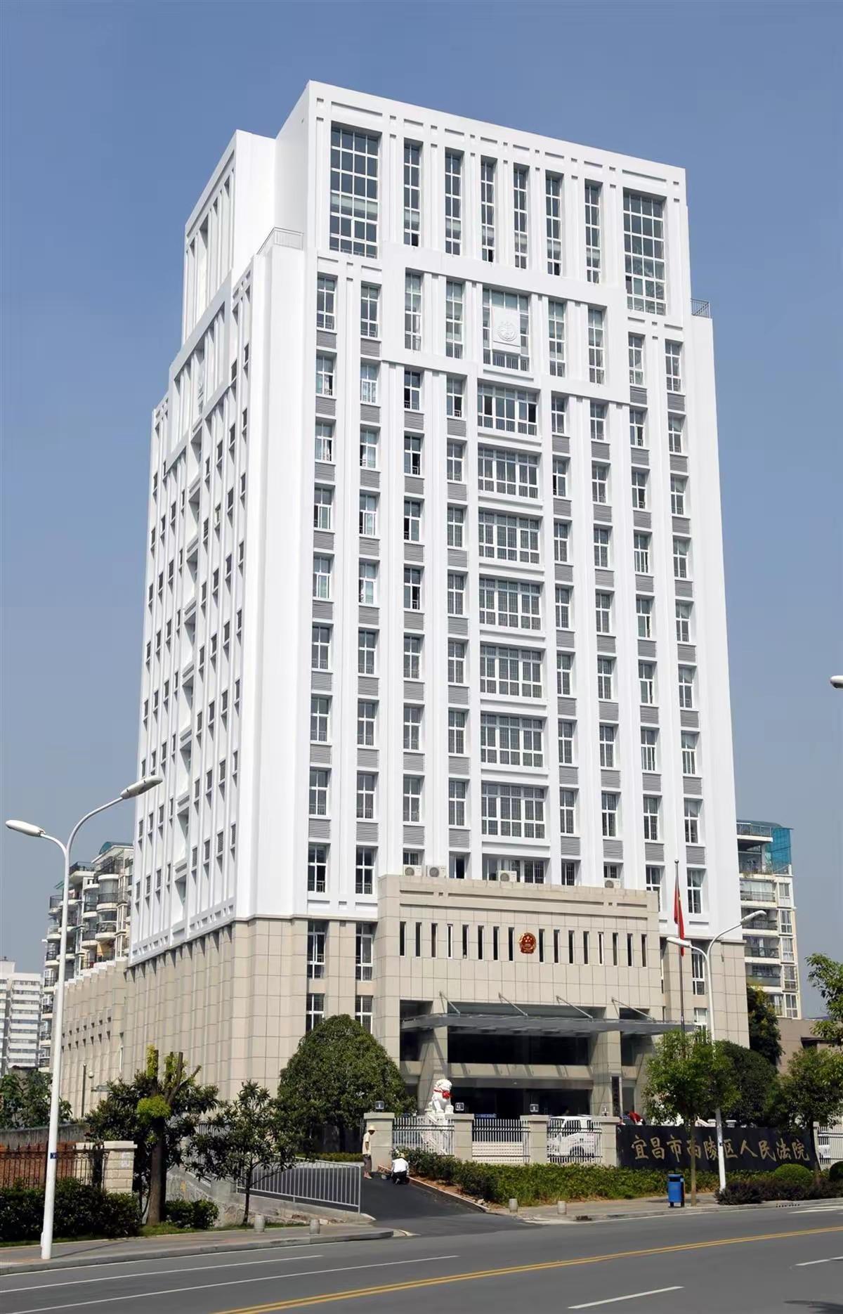 悬赏金10万！宜昌市西陵区法院发布公告，震动了整个网络，也点燃了公众的热情。这不