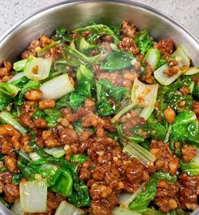 秋燥上火浑身累！3道家常润燥小炒，平价食材安稳过秋