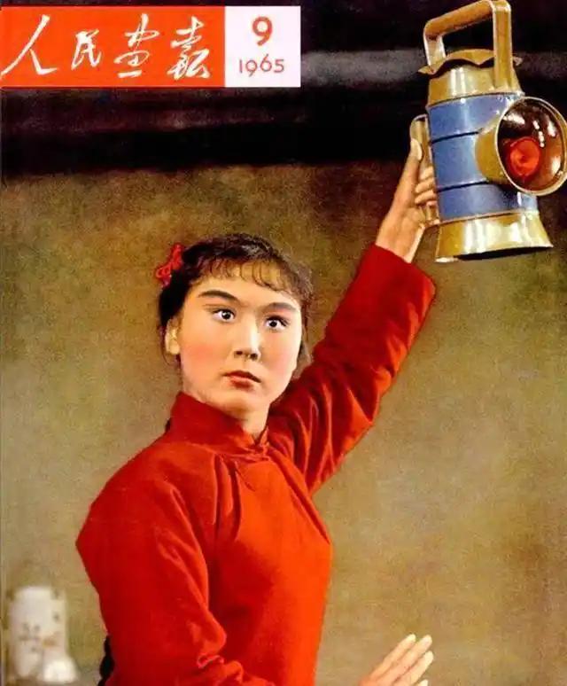 样板戏好不好？《红灯记》里李铁梅的扮演者、著名京剧表演艺术家刘长瑜曾深有体会地说