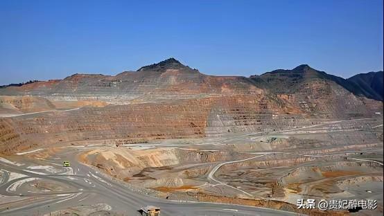 东方大国没有免费的午餐！蒙古那座超级大铜矿，距离中国边境只有80公里，可惜没能抓