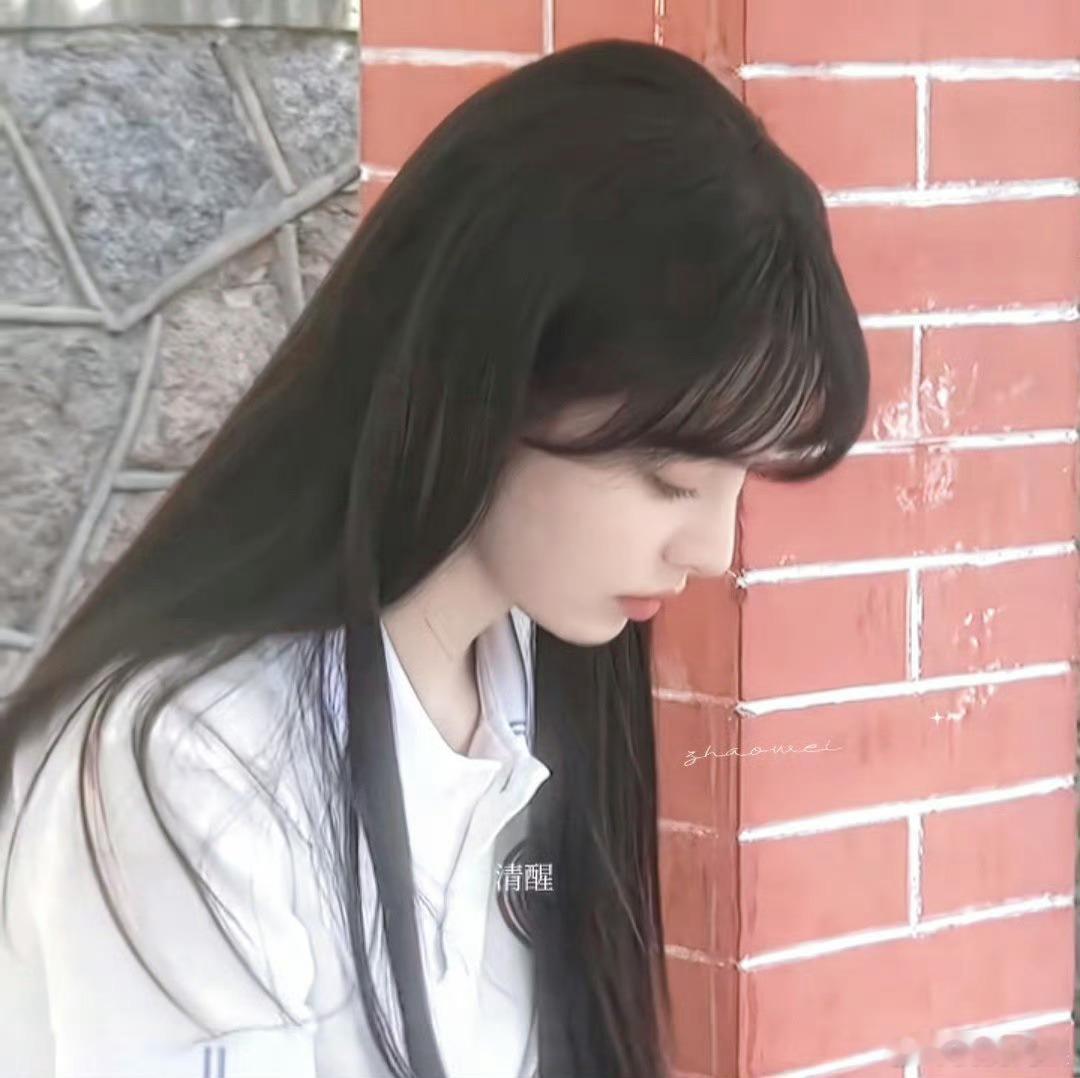 田曦薇高智感学姐天才女友 好想拥有田曦薇这样的校园学姐，头脑清醒灵气十足。光是看