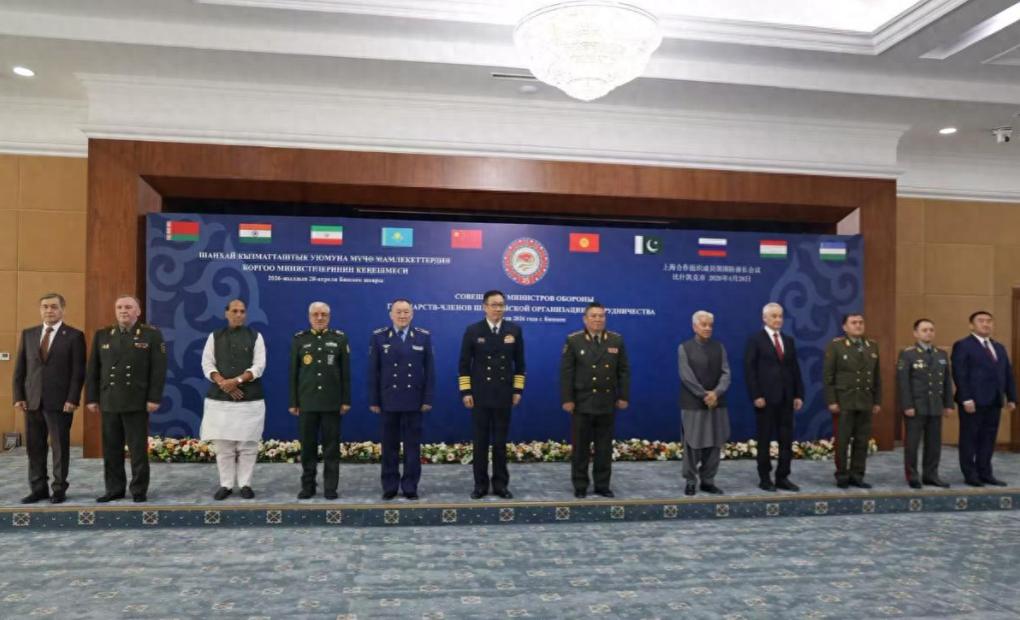 4月28日，上合组织成员国国防部长会议在吉尔吉斯斯坦比什凯克举行，在中东局势持续